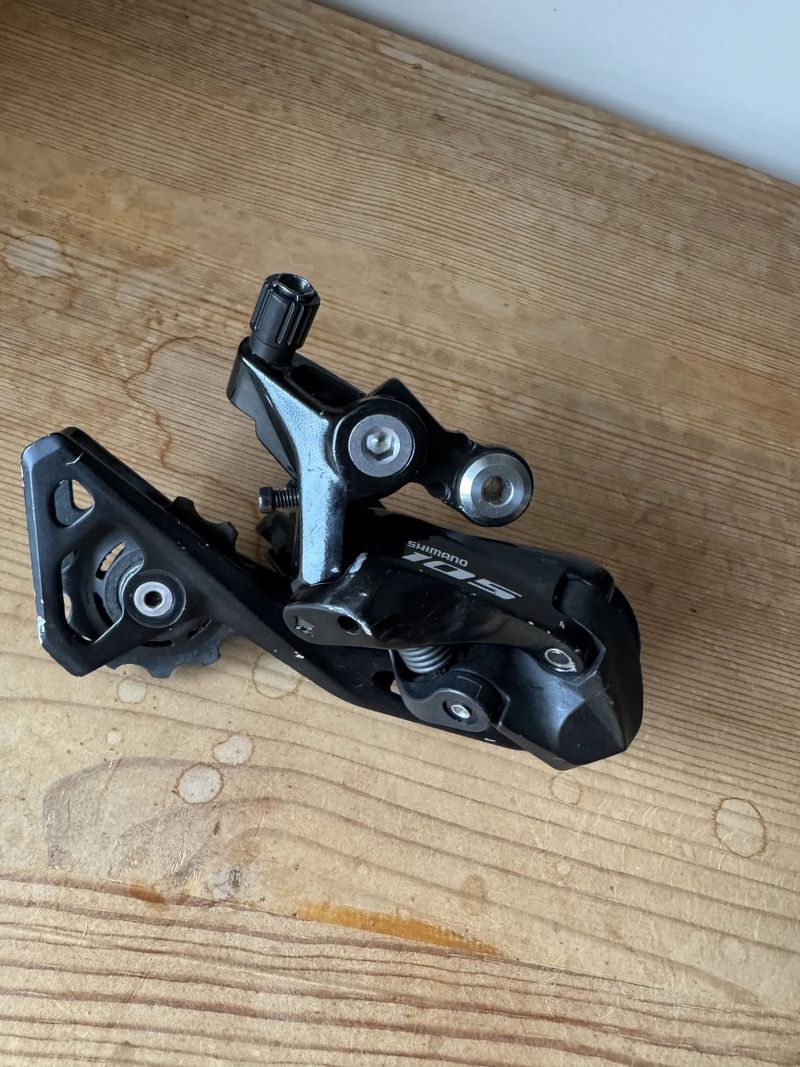 Shimano 105 11s RD-R7000 GS ramínko