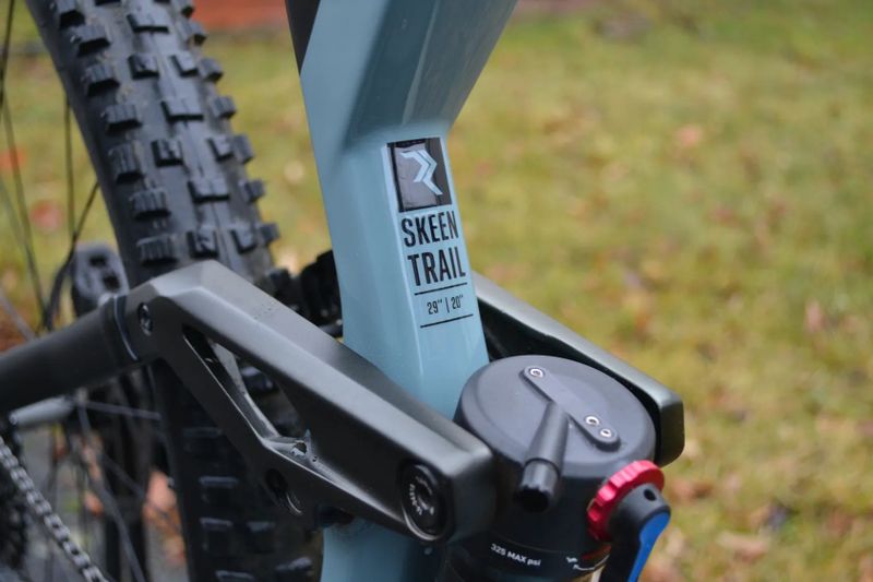 Radon Skeen Trail CF 10.0 (L)