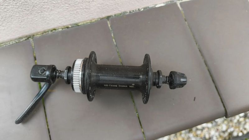 Shimano HB-TX505 přední náboj, 32 děr, rychloupínák, Center Lock