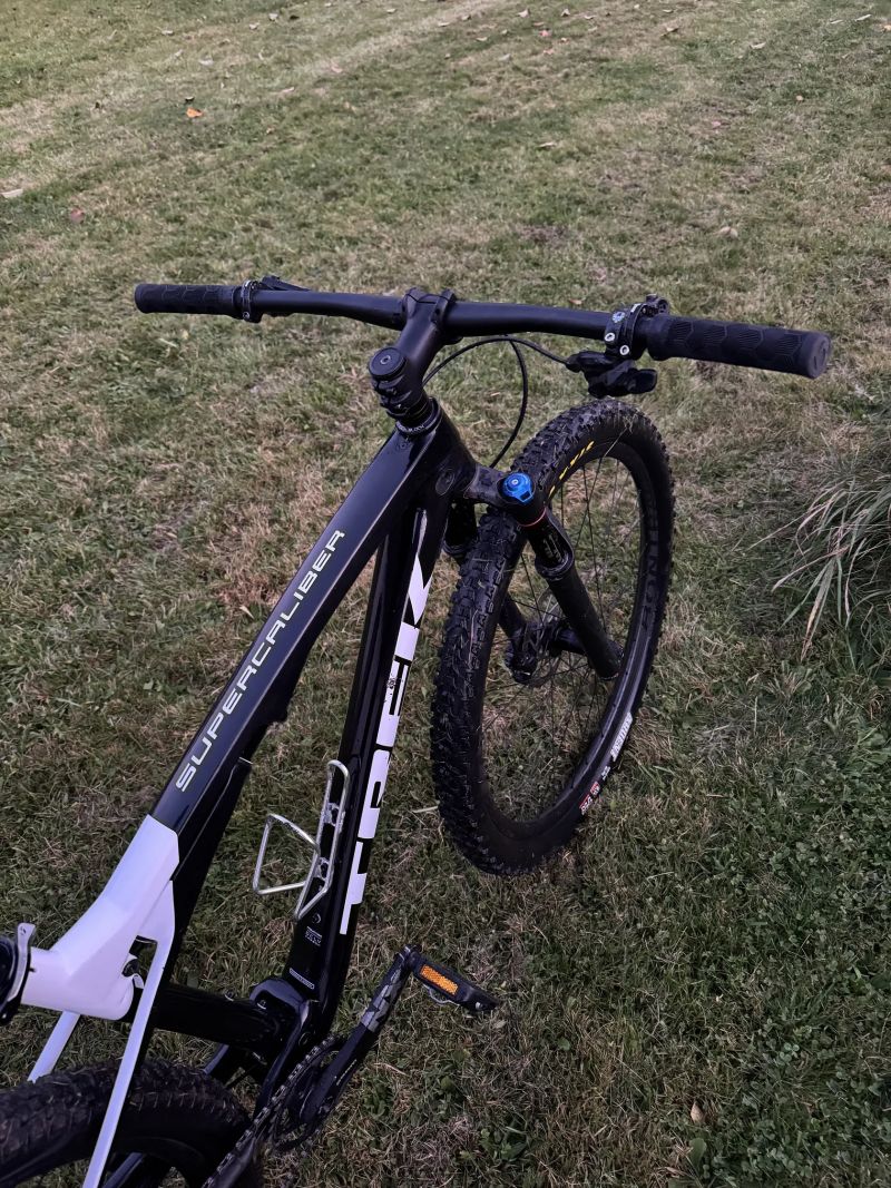 Trek Supercaliber 9.7 Gen 1,vel. L, mr 2021