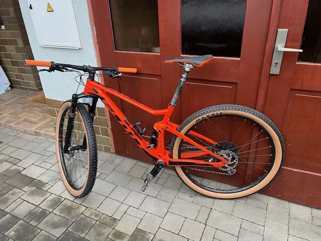 Prodám SCOTT Spark RC 900 Team 2019 – karbonové XC, 29", top stav