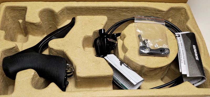 Sram Force AXS eTap - páky + třmeny P+Z