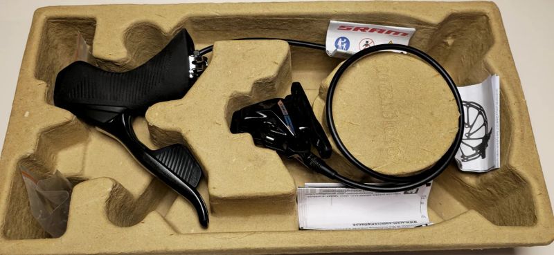 Sram Force AXS eTap - páky + třmeny P+Z