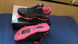 Prodám dámské turistické MTB tretry vel. 39