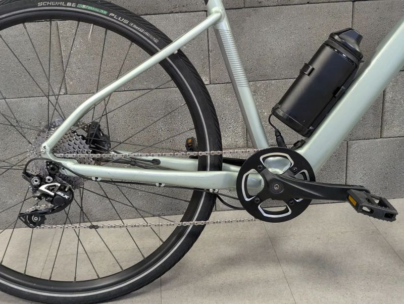 Cannondale Quick NEO SL, elektrokolo ebike 450 Wh, velikost M, Mahle přídavná baterie