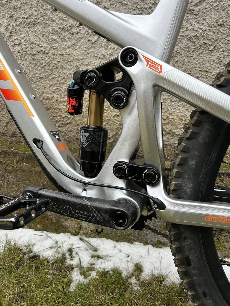 Pivot Cycles Firebird XL, TOP stav