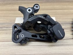 Přehazovačka Shimano XT RD-M8000 (11s, středně ramínko)