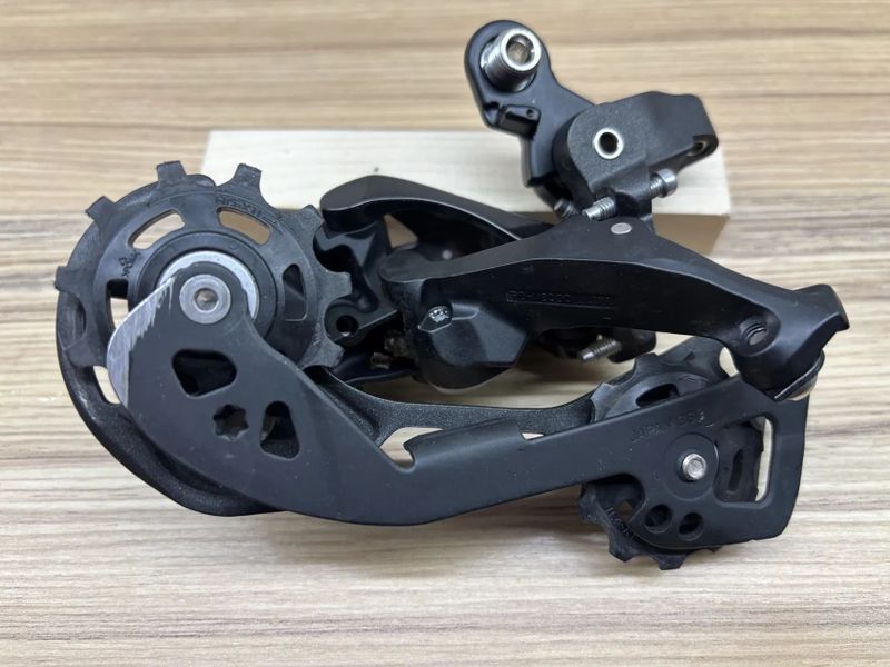 Přehazovačka Shimano XT RD-M8000 (11s, středně ramínko)