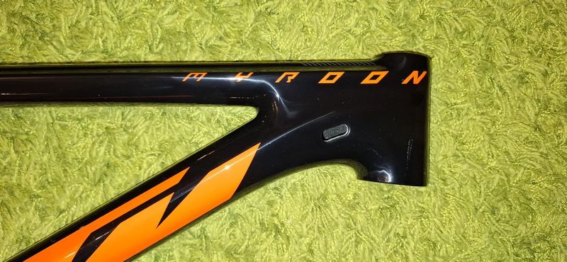 KTM Myroon - karbonový rám