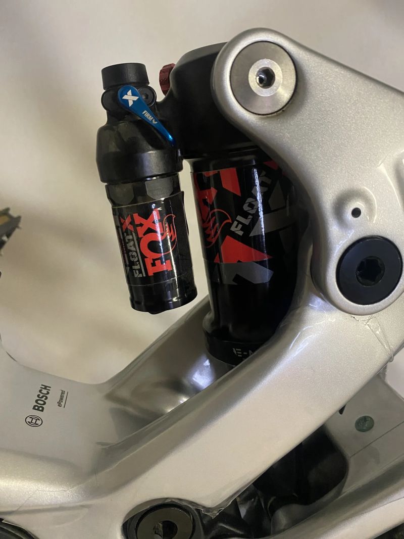 Elektrokolo Mondraker DUNE R 2024 L Bosch SX 19,9kg carbon