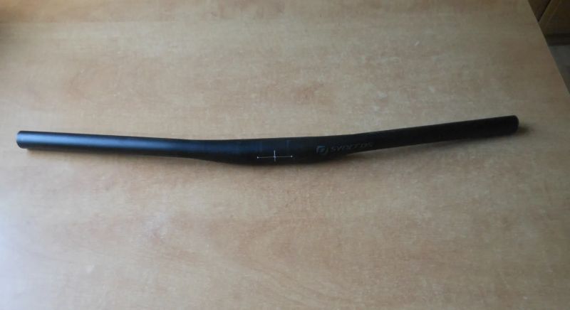 Scott Metrix-10 řidítka Syncros Flat-Bar FL2.0 620