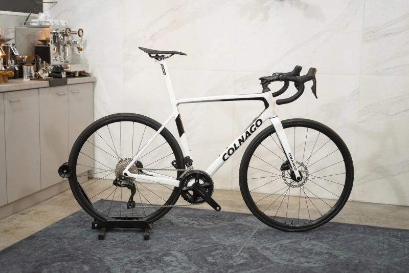 Colnago V3 Shimano 105 Di2 2x12