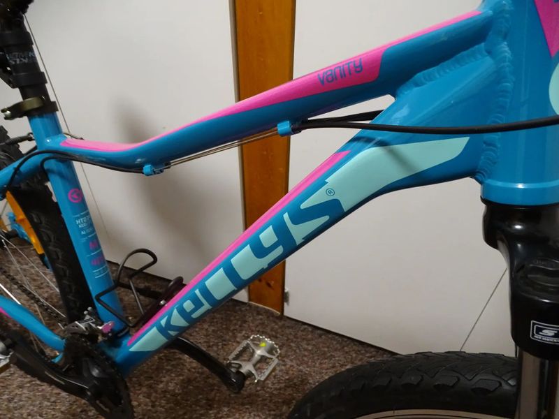 Dívčí - Dámské kolo 27,5 Téměř nejeté Jako Nové