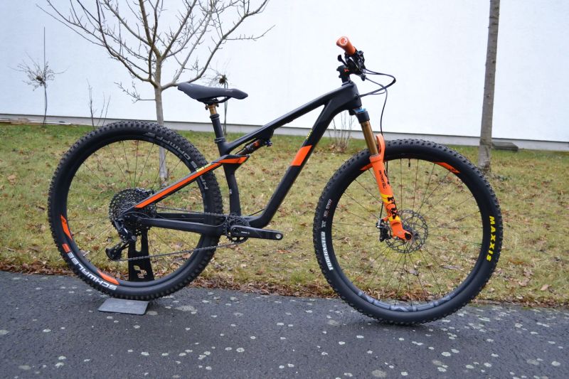 Cube AMS 100 C:68 TM (S) grey´n´orange