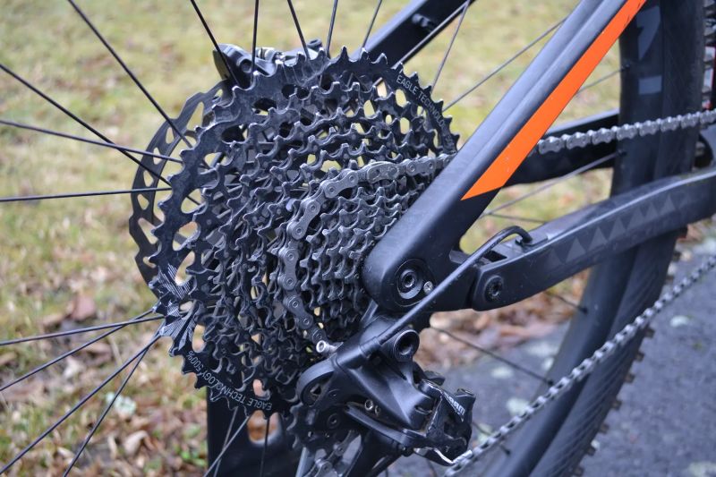 Cube AMS 100 C:68 TM (S) grey´n´orange