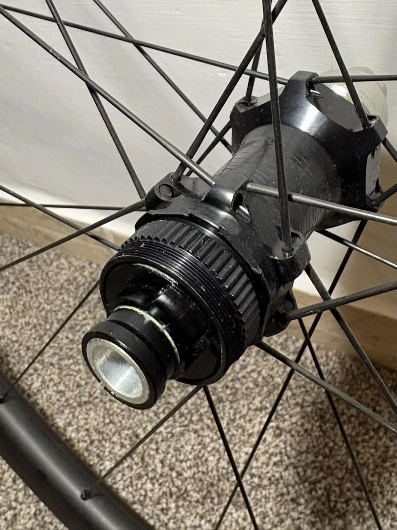 Fulcrum Rapid RED Carbon XDR – nová karbonová gravel kola (nikdy nejetá) 1490g