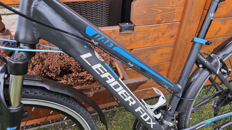 Dámské trekové kolo Leader Fox DAFT vel. 17" postava 157-177cm jako NOVÉ