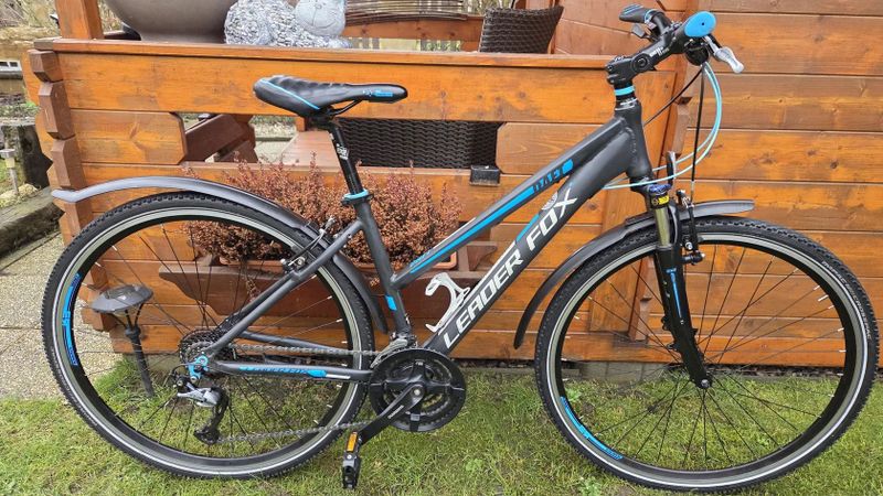 Dámské trekové kolo Leader Fox DAFT vel. 17" postava 157-177cm jako NOVÉ