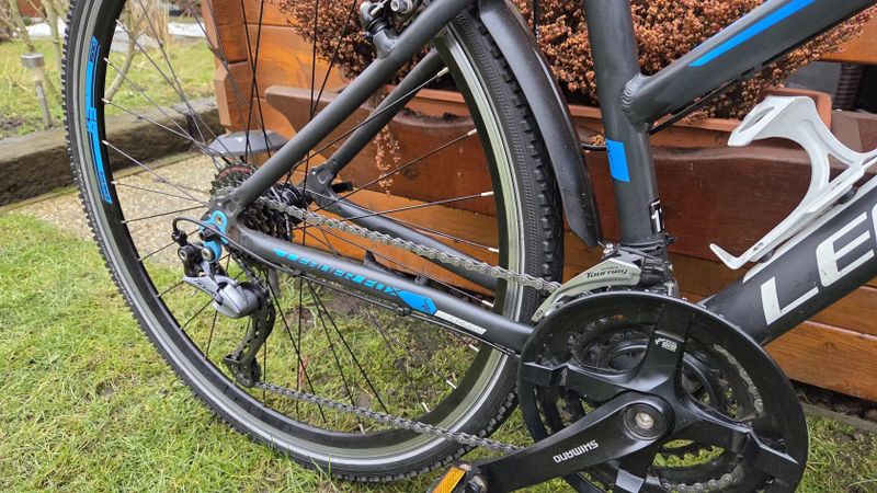 Dámské trekové kolo Leader Fox DAFT vel. 17" postava 157-177cm jako NOVÉ