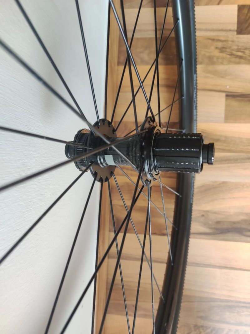 Gravel kola Fulcrum Rapid Red 900