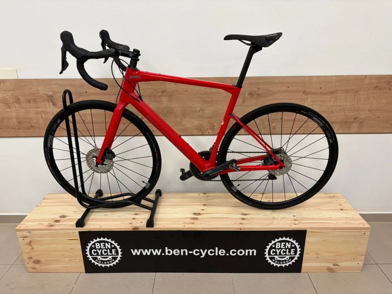 BMC Roadmachine 02 two Ultegra disc