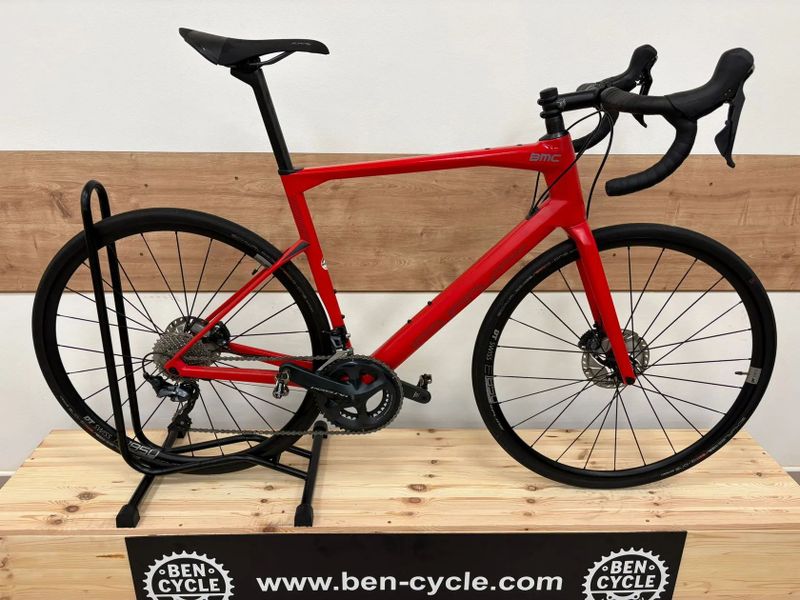 BMC Roadmachine 02 two Ultegra disc