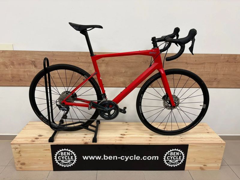 BMC Roadmachine 02 two Ultegra disc