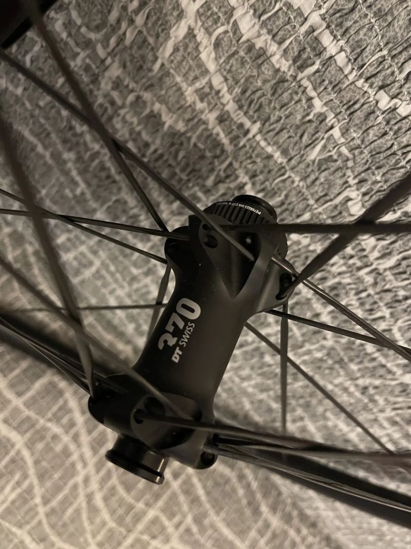 Zánovní zapletená kola DT Swiss e1800 spline