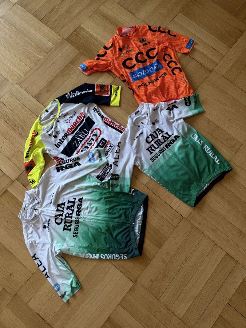 Týmové dresy Caja Rural, Wanty