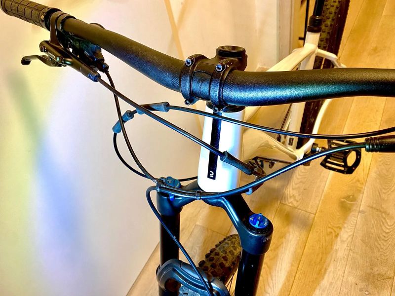 Hardtail Vel. L , Fox 34, shimano deore 1x11,specialized....