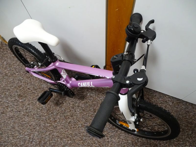 Dětské kolo 16" Ultralehké kolo nevyužité jako Nové 