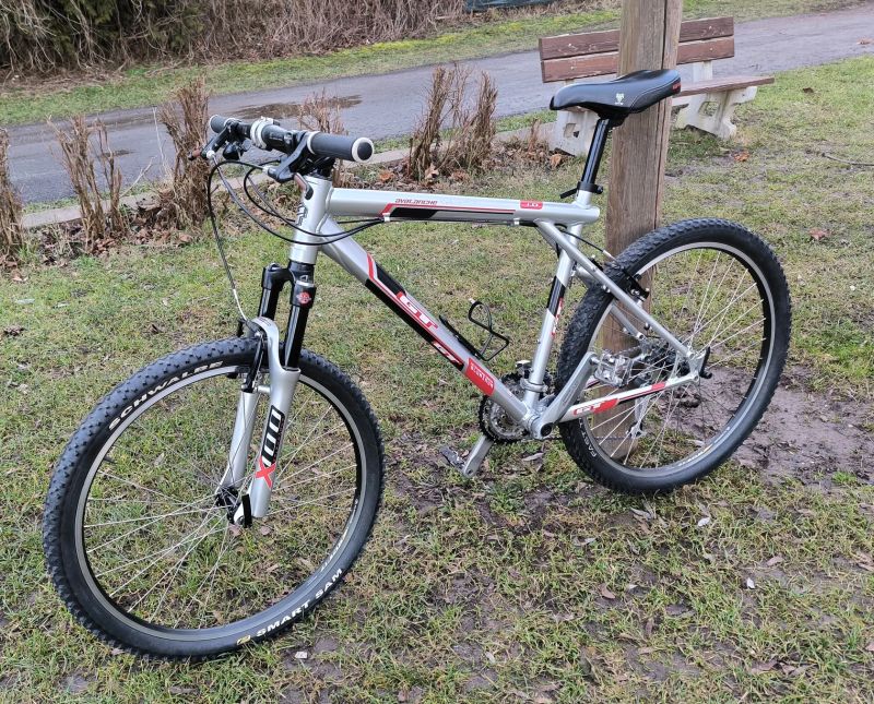 GT Avelanche 1.0 Shimano LX/XT