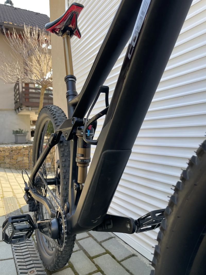 Cube Stereo 120 HPC SLT, velikost M (18”) kola 29”