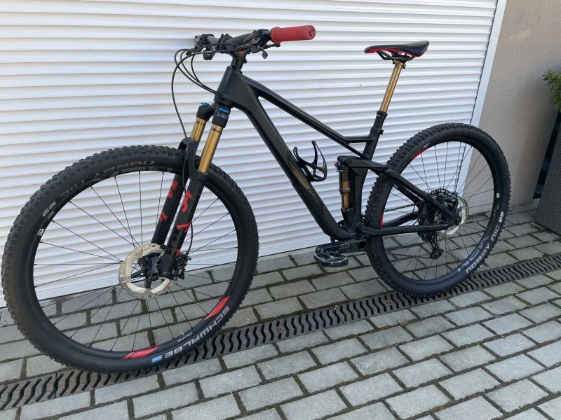 Cube Stereo 120 HPC SLT, velikost M (18”) kola 29”