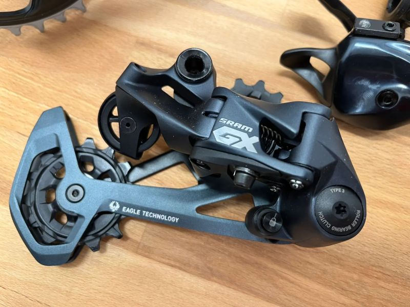Sada SRAM GX Eagle + brzdy Magura (sundáno z nového kola)