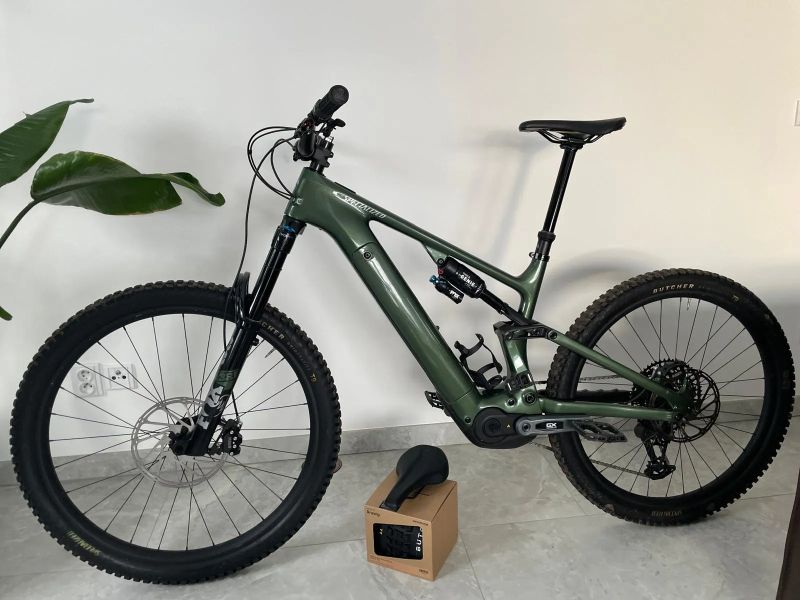 Specialized Levo 4 Expert 2026 vel.S4, záruka do 12/2027