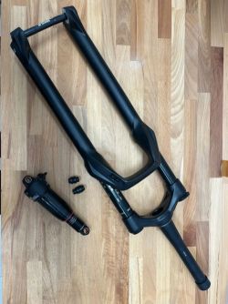 Vidlice + tlumič (RockShox Recon Gold RL 120 mm + Deluxe Select+)