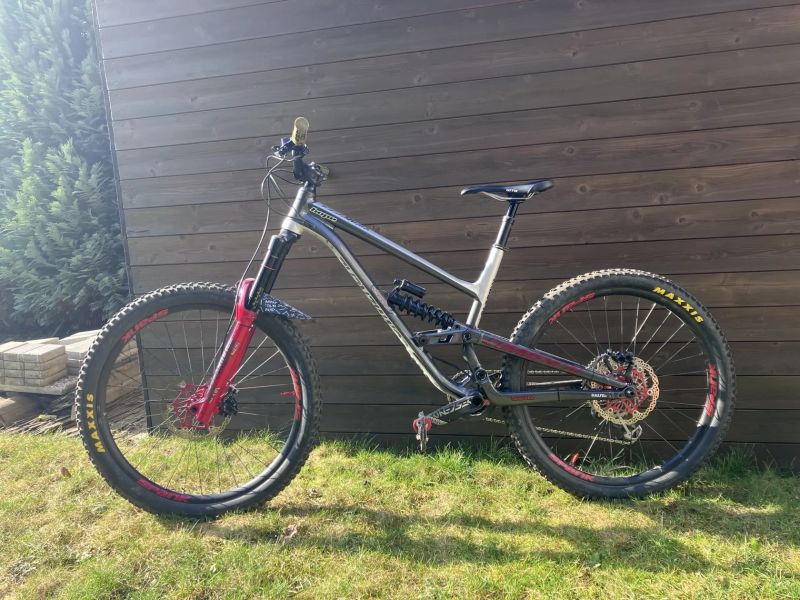 Commencal Clash Race 27.5 vel. L