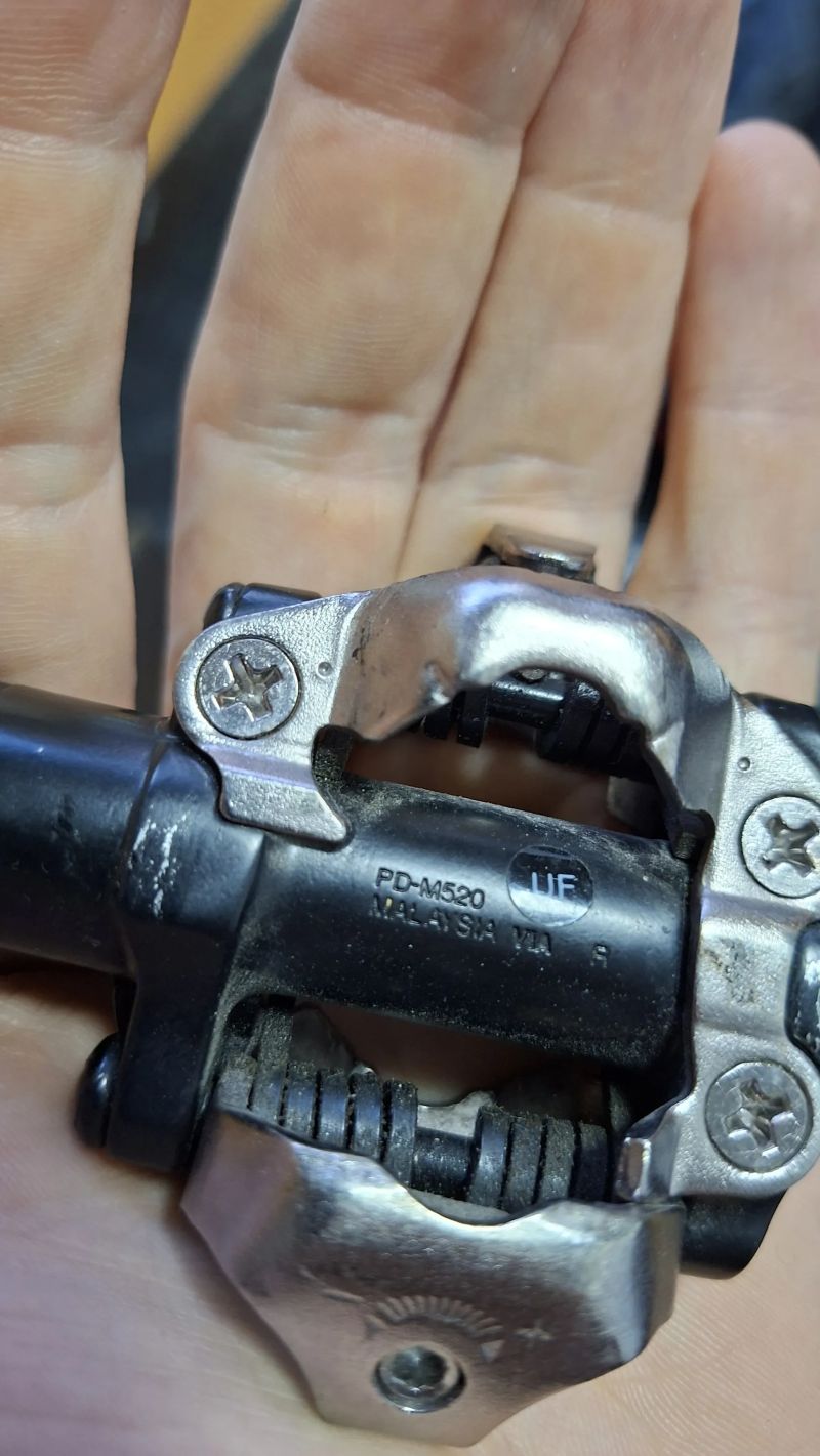 SIDI Eagle 10 - jako NOVÉ, velikost 40 + SPD pedály + Kufry / KOMPLET!