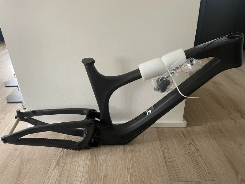 Bold (scott) unplugged, fox 36 factory 160, teleskopická sedlovka – nové