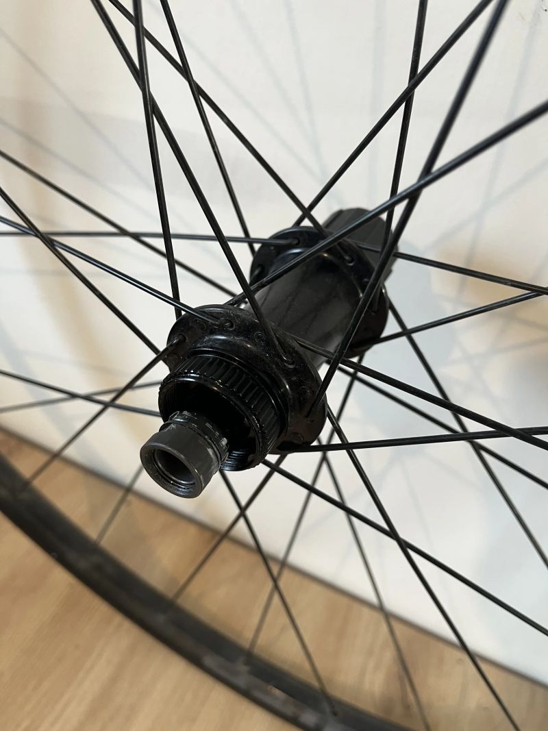 Zapletená kola WTB ST i23 (z GT Grade)