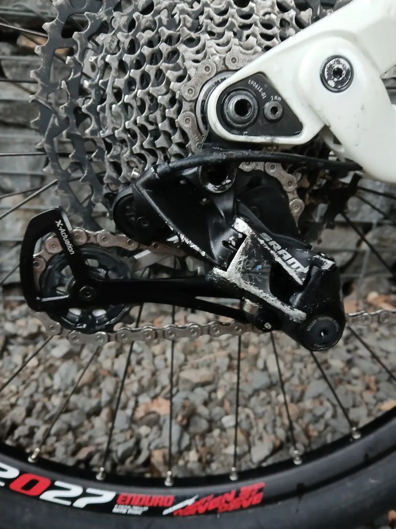 Canyon Neuron Young Hero 2022 - XS (27,5", 1x12)