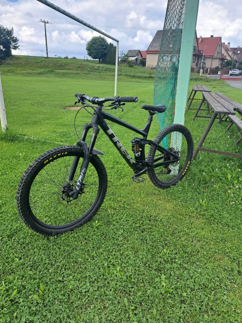 Trek Remedy 8