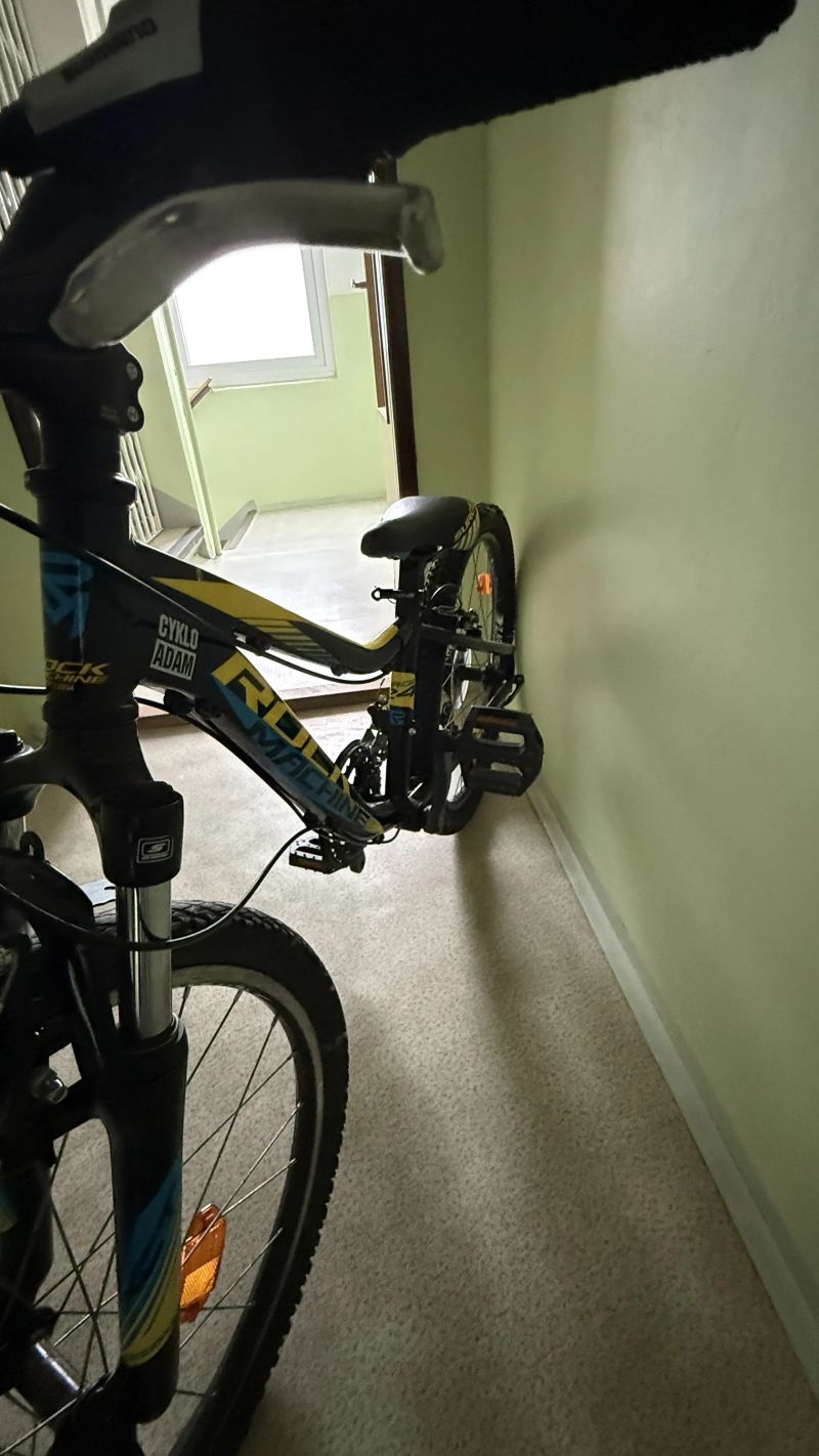 Rock Machine Surge 24