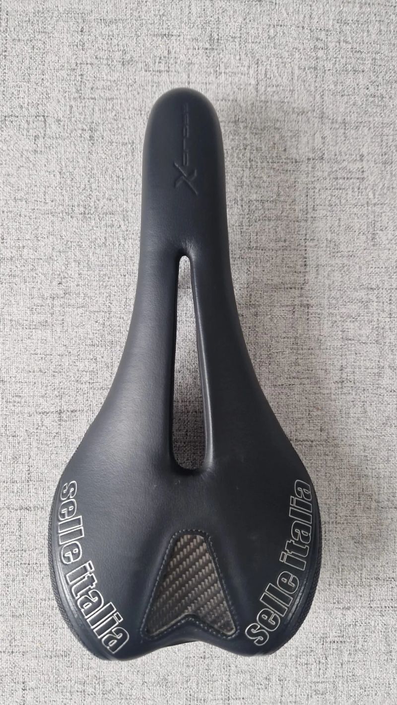 Selle Italia 143mm, 196g