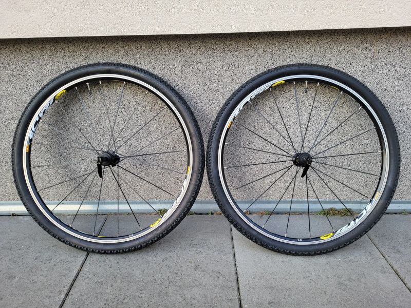 Lehká a pěkná kola Mavic Crossride 26', QR, na V-Brake. Dětské kolo anebo RETRO stavba.