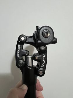 SR Suntour SP12/SP17-NCX odpružená sedlovka 350 mm černá