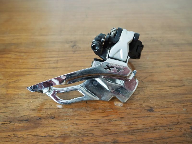 přesmykač Shimano XT 775