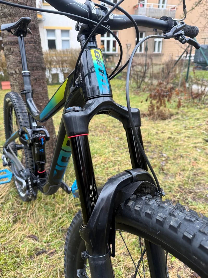 2 x Giant Reign 2 (S a M)