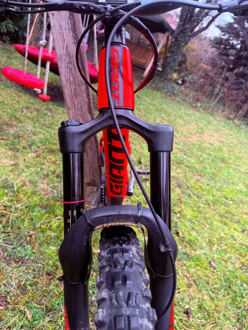 2 x Giant Reign 2 (S a M)